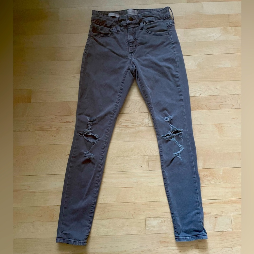 Universal Thread High Rise Skinny Grey Distressed Jeans Womens Size 00/24R